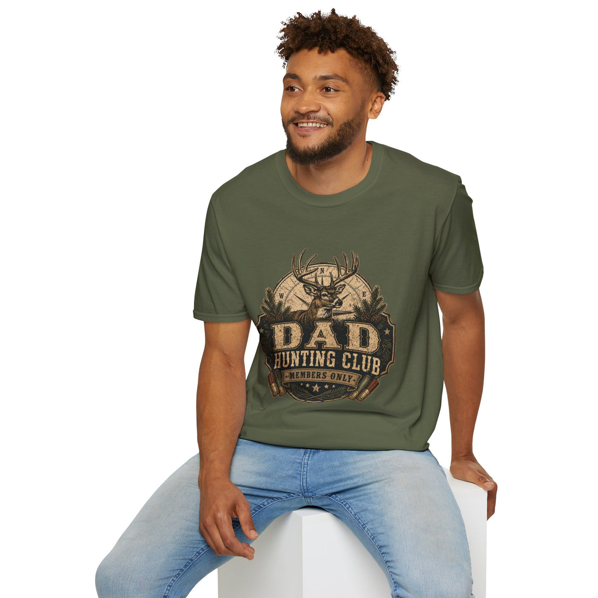 Dad Hunting Club T-Shirt | Deer Buck Antlers Outdoors Retro Badge