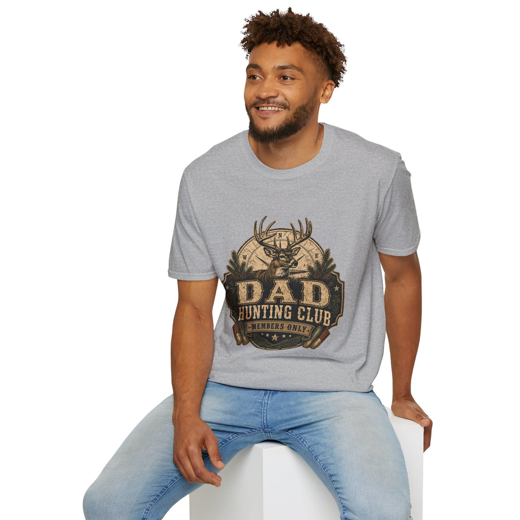 Dad Hunting Club T-Shirt | Deer Buck Antlers Outdoors Retro Badge